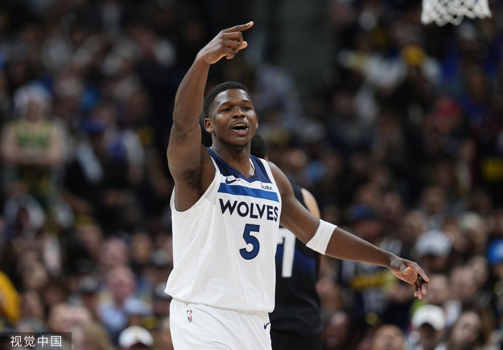 在首回合中 在首回合中