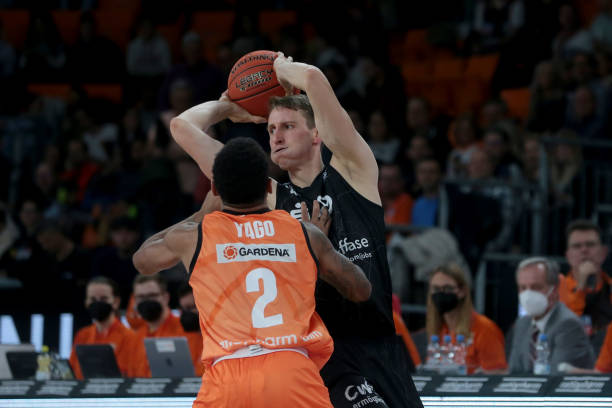 在竞技层面 在竞技层面