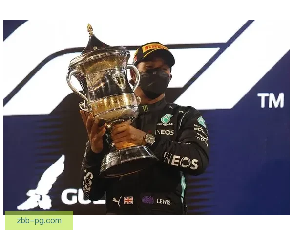 F1澳大利亚站：汉密尔顿夺冠，梅赛德斯包揽桂冠