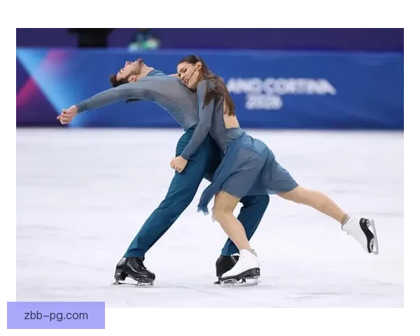 滑冰对战:技艺较量谁能夺魁 滑冰对战:技艺较量谁能夺魁